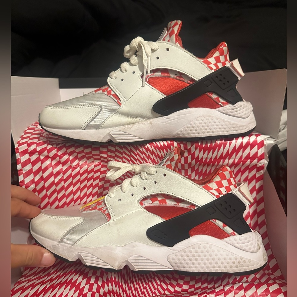 Nike Air Huarache X Liverpool